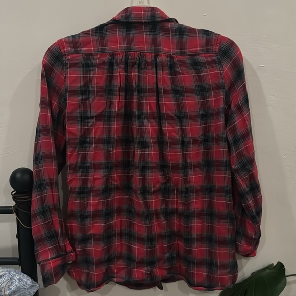 Red flannel button down shirt - Picture 4 of 5